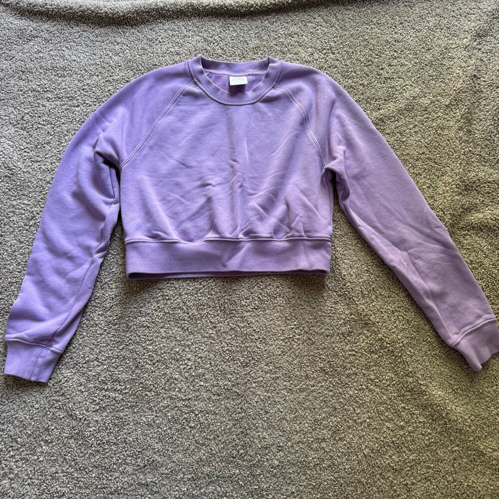 Aritzia Tna Airy Cropped Purple Crewneck Sweatshirt Size Medium